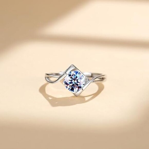 1 Ct Moissanite Women's Ring S925 Sterling Silver Solitaire Diamond - Picture 1 of 5